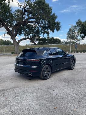 2019 Porsche Cayenne Cayenne