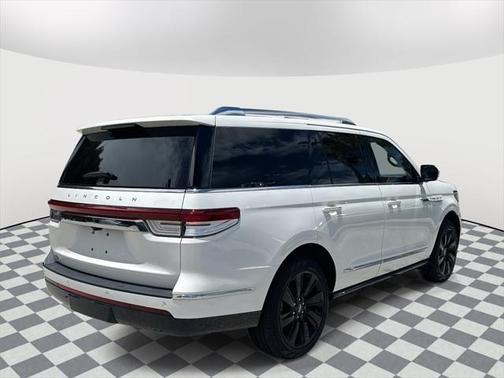 2024 Lincoln Navigator Reserve