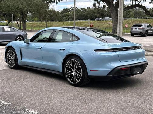 2022 Porsche Taycan Base