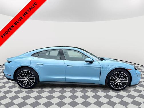 2022 Porsche Taycan Base