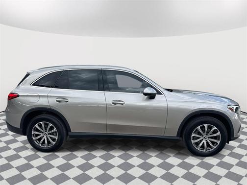 2024 Mercedes-Benz GLC 300 Base