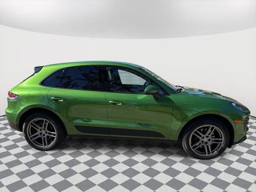 2020 Porsche Macan Base