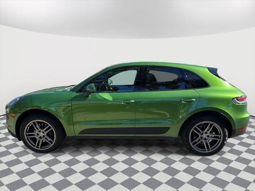 2020 Porsche Macan Base