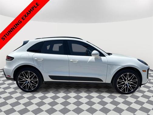 2024 Porsche Macan Base