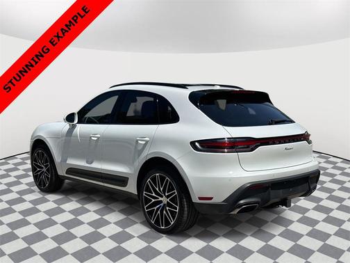 2024 Porsche Macan Base