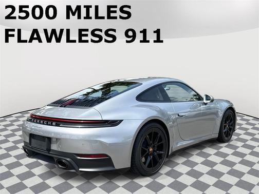 2025 Porsche 911 Carrera