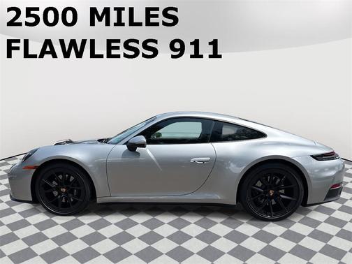 2025 Porsche 911 Carrera
