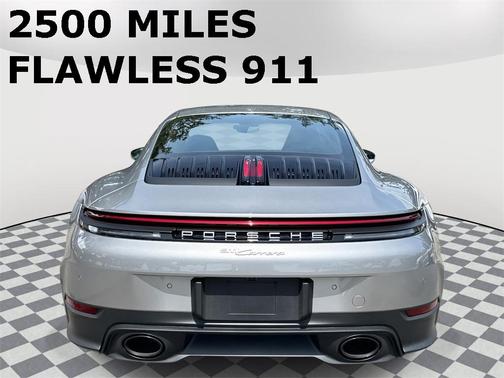 2025 Porsche 911 Carrera