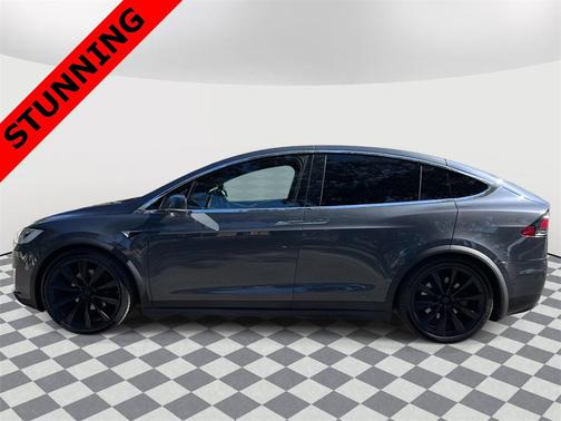 2019 Tesla Model X Standard Range