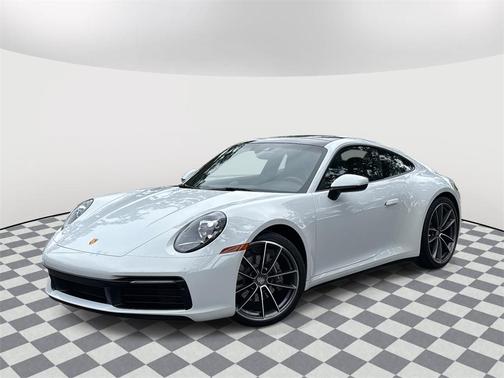 2022 Porsche 911 Carrera