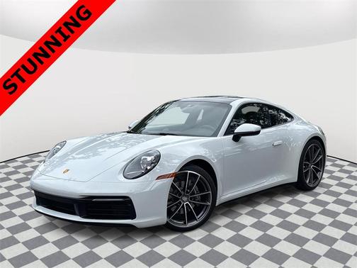 2022 Porsche 911 Carrera