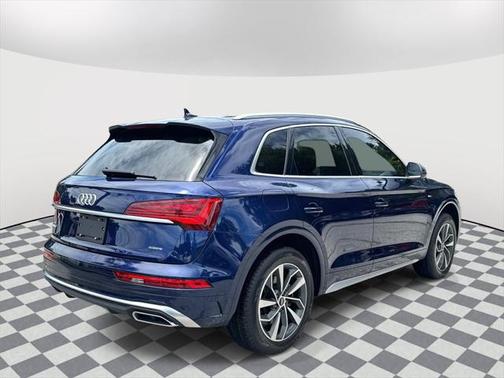 2022 Audi Q5 45 S line Premium