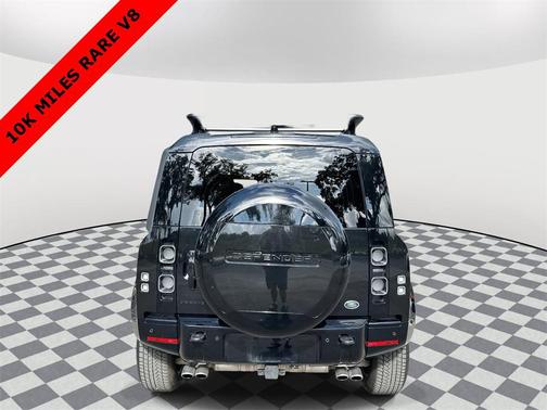 2023 Land Rover Defender 110 V8