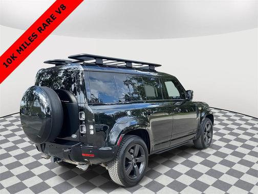 2023 Land Rover Defender 110 V8