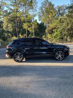 2024 Porsche Cayenne Cayenne