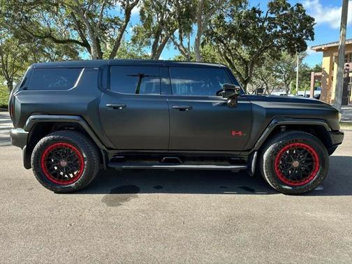2024 GMC HUMMER EV SUV 3X