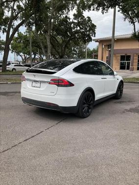 2019 Tesla Model X 100D