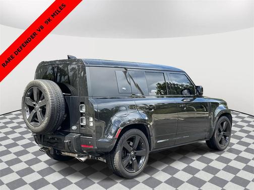 2023 Land Rover Defender 110 V8