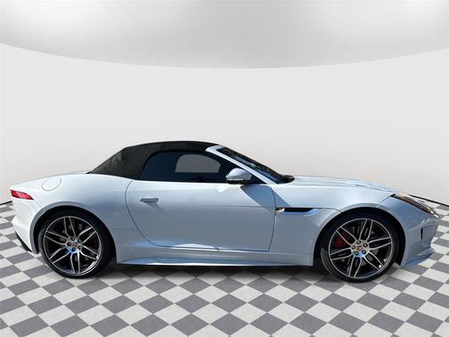 2017 Jaguar F-TYPE R