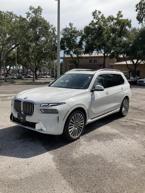 2023 BMW X7 xDrive40i