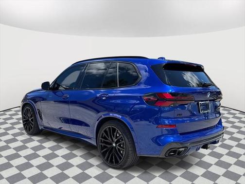 2025 BMW X5 M60i