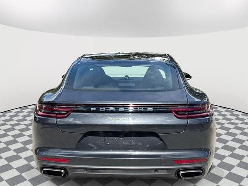 2020 Porsche Panamera 4