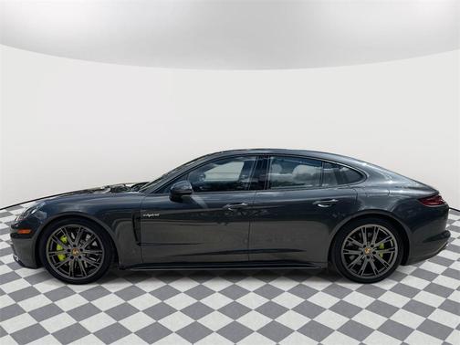 2020 Porsche Panamera 4