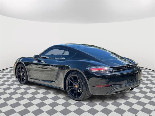 2018 Porsche 718 Cayman Base