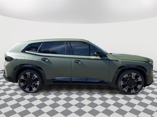2023 BMW XM Base