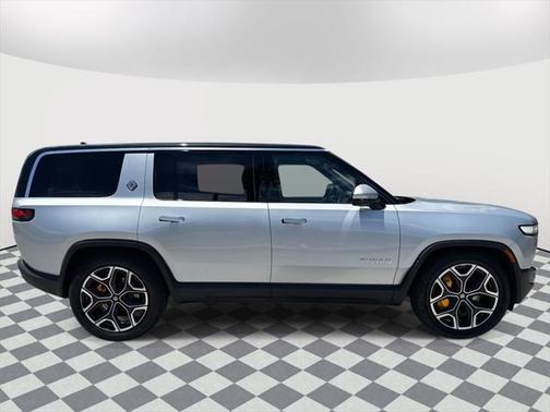 2023 Rivian R1S Adventure