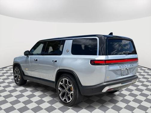 2023 Rivian R1S Adventure