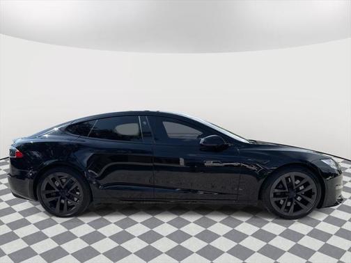 2021 Tesla Model S Plaid