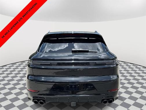 2025 Porsche Cayenne GTS