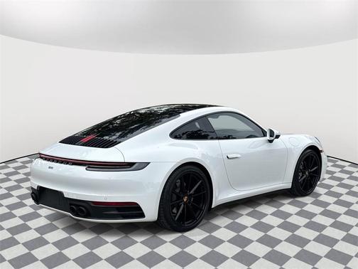 2021 Porsche 911 Carrera