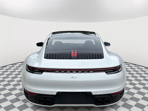 2021 Porsche 911 Carrera
