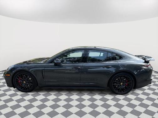 2018 Porsche Panamera Turbo