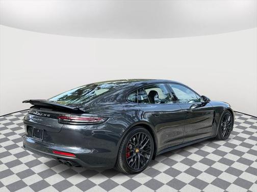2018 Porsche Panamera Turbo