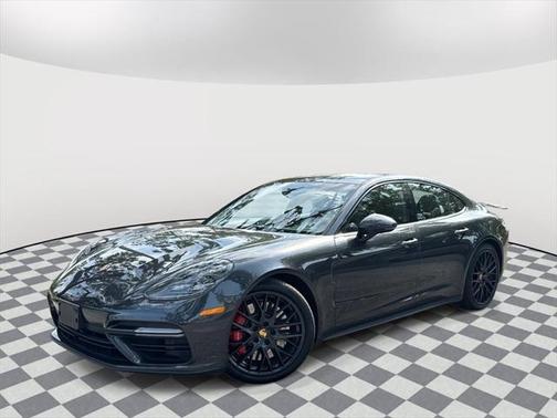 2018 Porsche Panamera Turbo