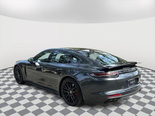 2018 Porsche Panamera Turbo