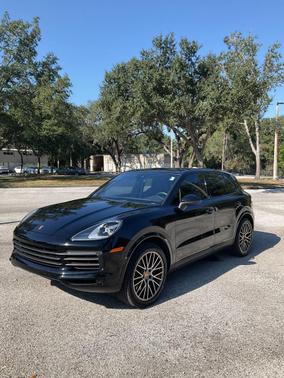 2023 Porsche Cayenne Platinum Edition