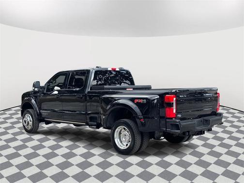 2025 Ford F-450 Platinum