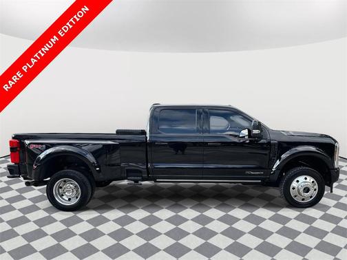 2025 Ford F-450 Platinum