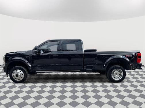 2025 Ford F-450 Platinum