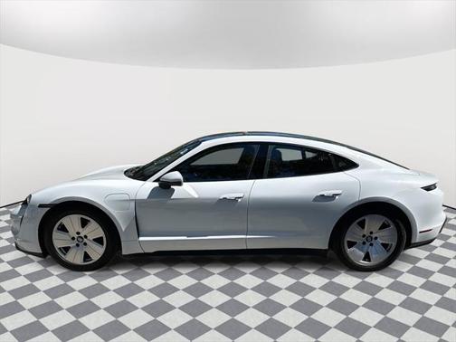 2022 Porsche Taycan Base