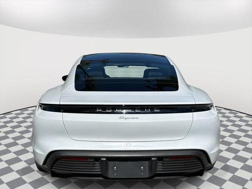 2022 Porsche Taycan Base