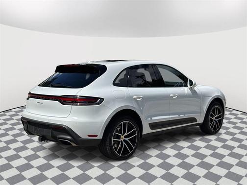 2023 Porsche Macan T