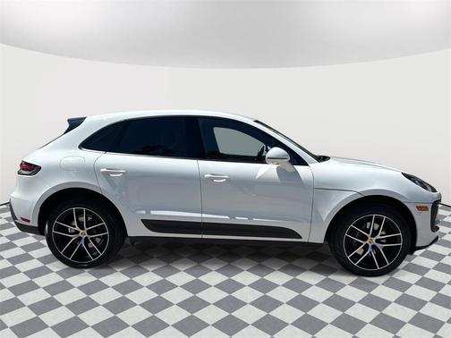 2023 Porsche Macan T