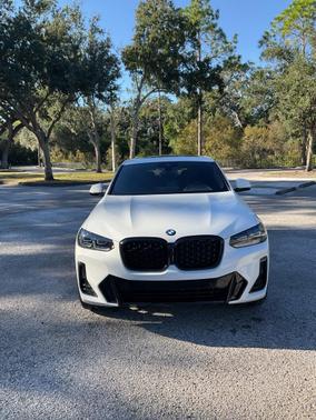 2025 BMW X4 xDrive30i