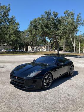 2019 Jaguar F-TYPE P300
