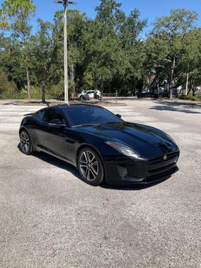 2019 Jaguar F-TYPE P300